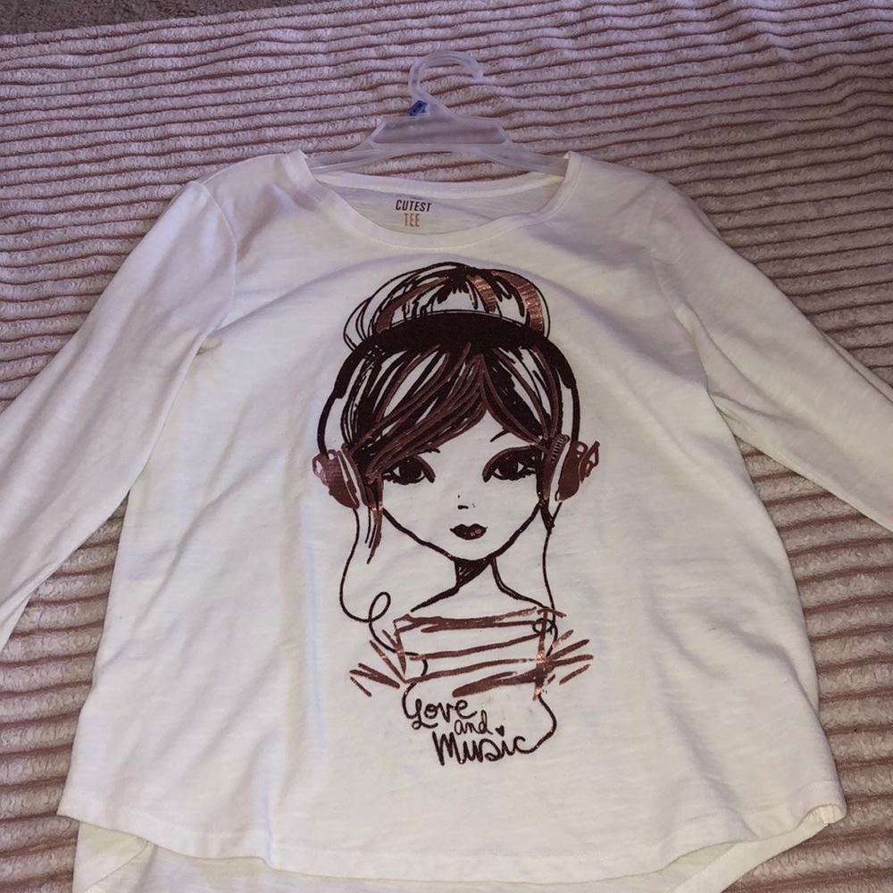 Kids long sleeve shirt.
